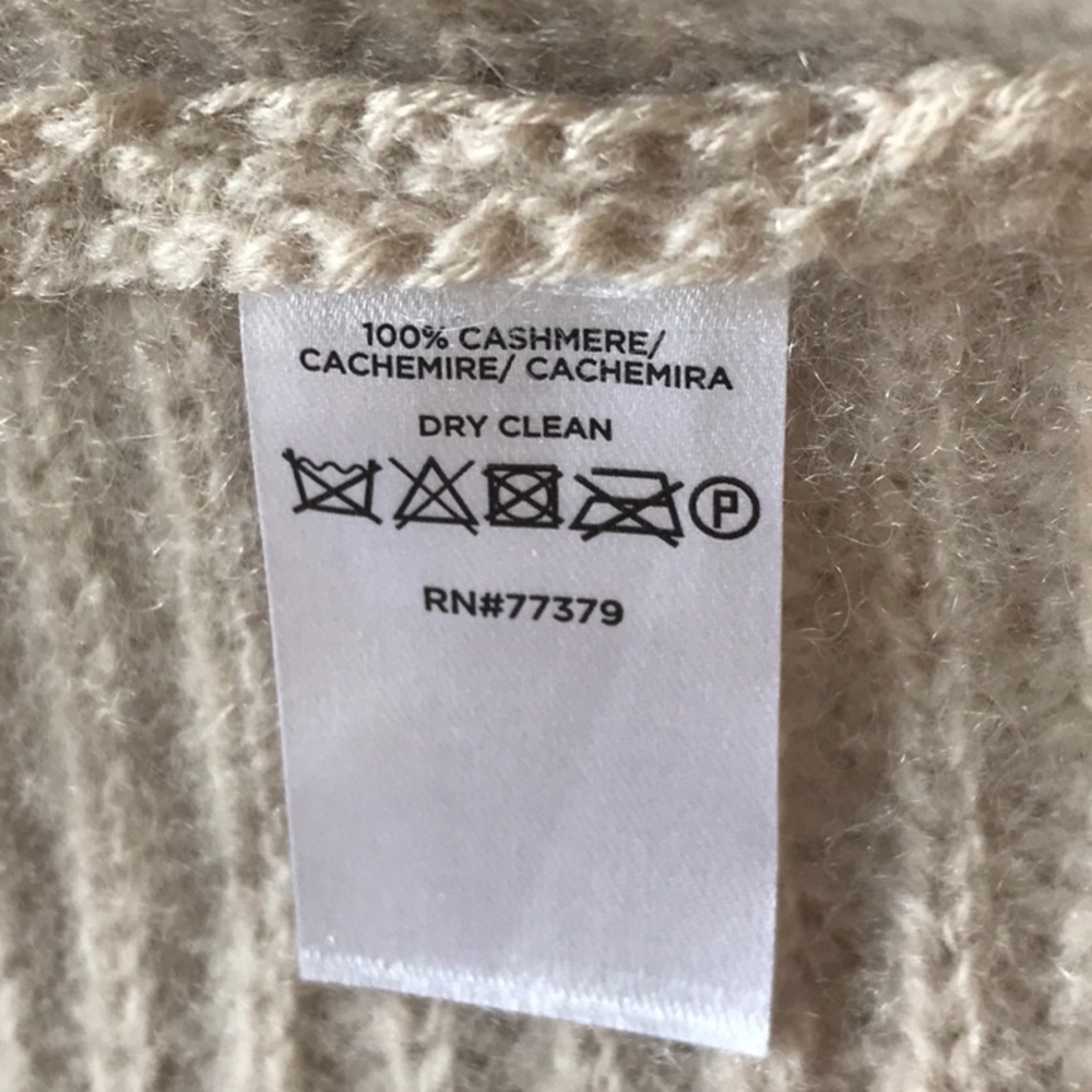 Dense Cashmere - Picture 6 of 6